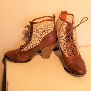 Faryl Robin Leather Lace Booties